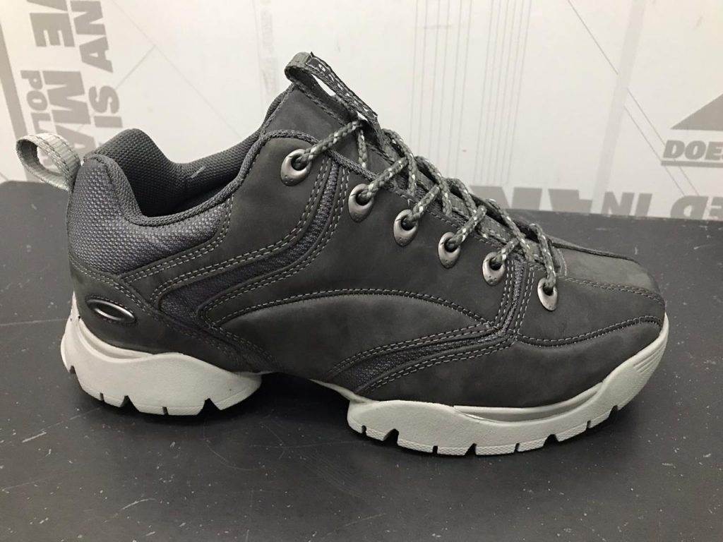 tênis oakley echo shadow